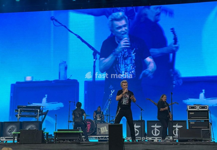 Billy Idol performs at the Forever Now Festival at Milton Keynes Bowl, England on Sunday 22nd June 2025