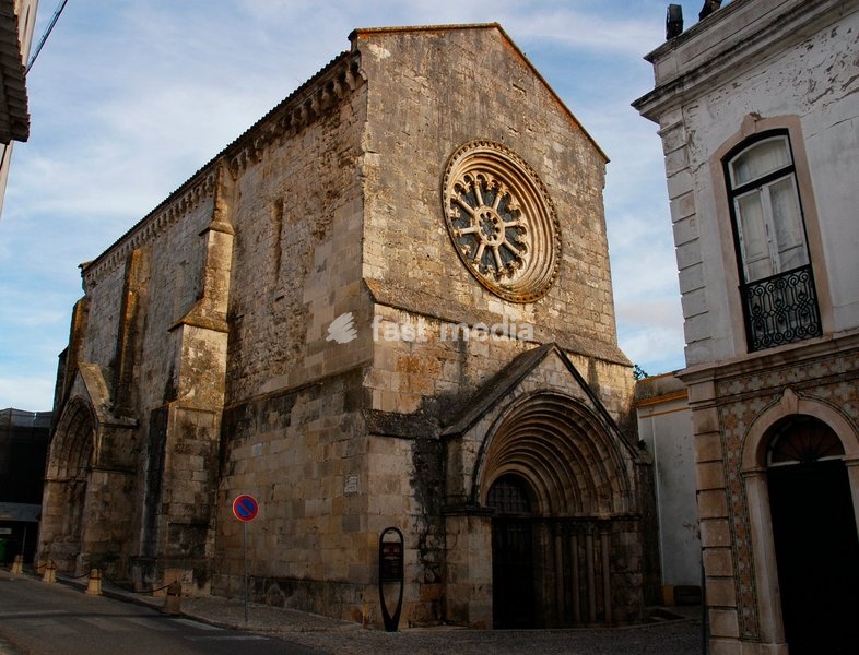Sao Joao de Alporao Church, Santarém, Portugal, 12th-13th centuries (2008). Romanesque and Gothic styles. General view of the temple, converted into Archaeological Museum. District of Setúbal