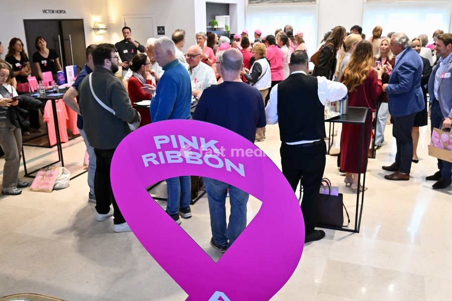 FOCUS COVERAGE, DISTRIBUTION REQUESTED TO BELGA a press conference of the 'Pink Ribbon' Breast Cancer awareness organization, Tuesday 23 September 2025 in Brussels. Pink Ribbon urges for every person with breast cancer and all relatives to get the opportunity to be tested for the high-risk breast…
