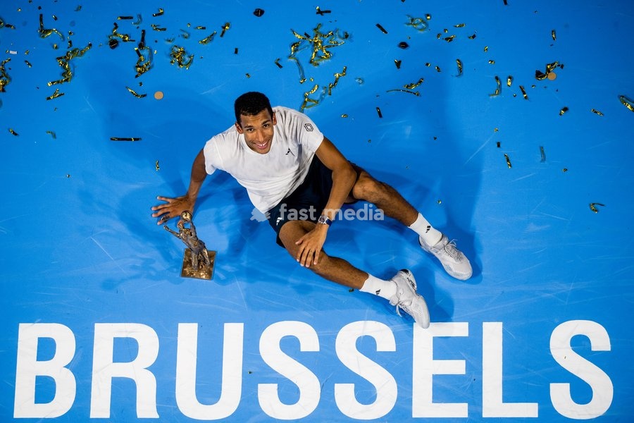 Canadian Felix Auger-Aliassime poses for the photographer after the European Open ATP tennis tournament in Brussels, on Sunday 19 October 2025. This year's edition of the tournament is taking place from 12 to 19 October 2025