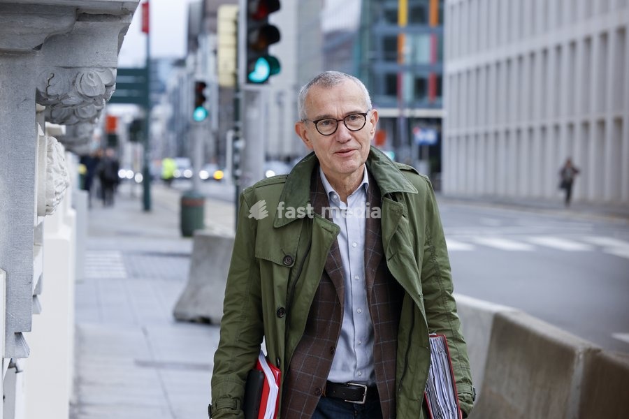 Vice-prime minister and minister and minister of Public Health and Social Affairs Frank Vandenbroucke arrives for a 'Kern' meeting gathering selected Ministers of the Federal Government, Tuesday 21 October 2025 in Brussels, to continue the budget discussions