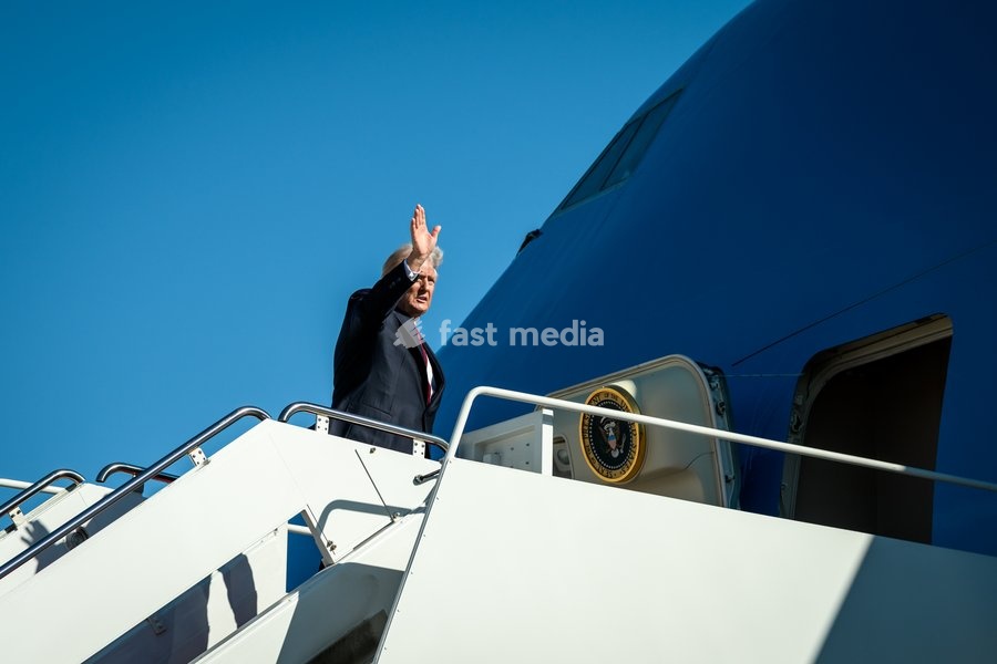 President Donald Trump boards Air Force One at Joint Base Andrews, Wednesday, November 5, 2025, en route to Miami, Florida