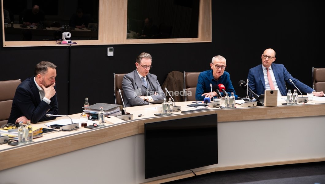 Vice-prime minister and Minister of Foreign Affairs Maxime Prevot, Prime Minister Bart De Wever, Vice-prime minister and minister and minister of Public Health and Social Affairs Frank Vandenbroucke and Vice-prime minister and Budget Minister Vincent Van Peteghem pictured during a press conference…