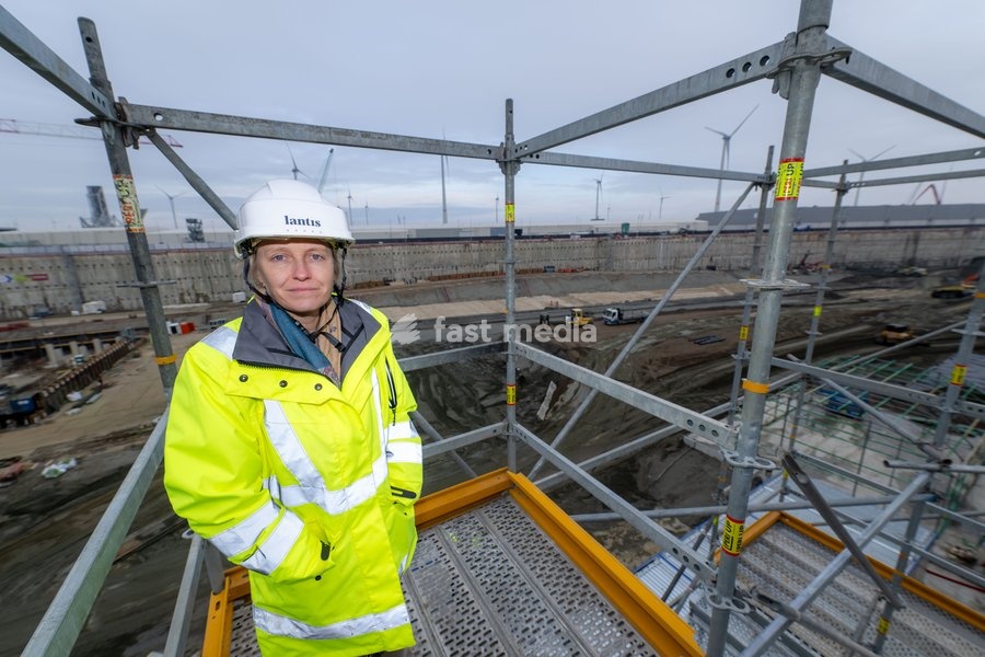 Flemish Minister for Mobility and Public Works Annick De Ridder is pictured at a press briefing on the Oosterweel works and a visit to the Oosterweel junction construction site, Thursday 05 February 2026 in Antwerp. In 2026 the last missing links (the Oosterweel junction and the Canal Tunnels) will…