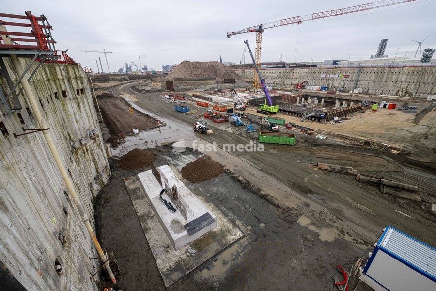 Overview image taken during a press briefing on the Oosterweel works and a visit to the Oosterweel junction construction site, Thursday 05 February 2026 in Antwerp. In 2026 the last missing links (the Oosterweel junction and the Canal Tunnels) will complete the Antwerp ring road on the north side…