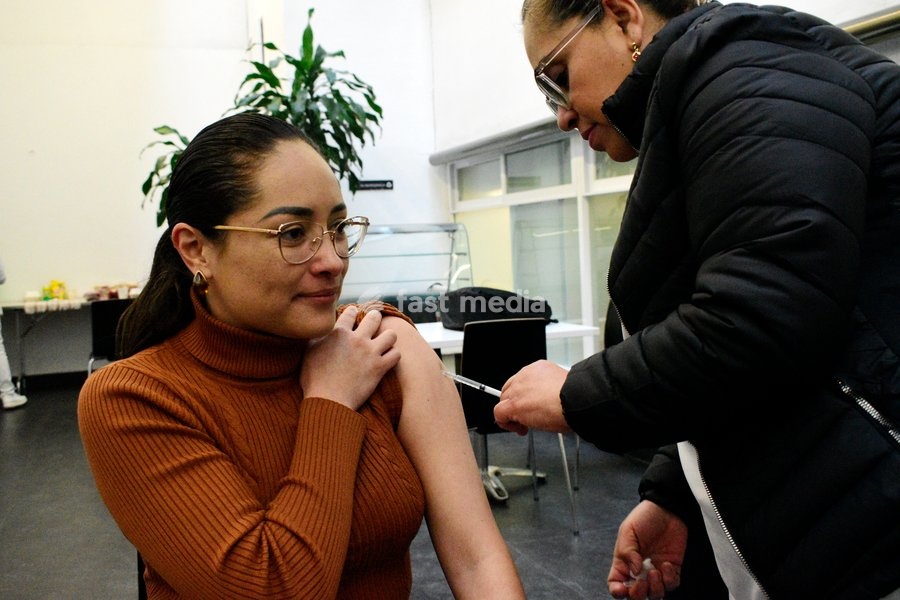 A woman receives a dose of vaccine against measles as part of vaccination campaign agains the virus following the recent surge in cases in the country the Mexican Senate. February 10, 2026 in Mexico City, Mexico