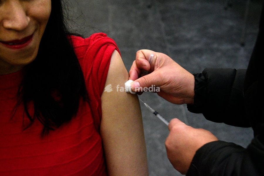 A woman receives a dose of vaccine against measles as part of vaccination campaign agains the virus following the recent surge in cases in the country the Mexican Senate. February 10, 2026 in Mexico City, Mexico