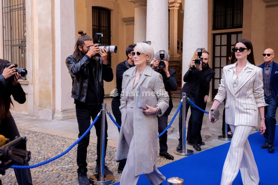 (Center - Right) Meryl Streep as Miranda Priestly and Anne Hathaway as Andy Sachs in THE DEVIL WEARS PRADA 2