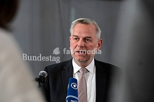 Leif-Erik Holm (AfD) comments on statements by Federal Economics Minister Katharina Reiche, who had previously answered questions in the Bundestag's non-public Economic Committee
