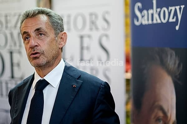 Brussels, Belgium, on September 3, 2020: Nicolas Sarkozy signing copies of his book Le temps des tempetes (The Time of Storm), Brussels, Brussels-Capital, Europe, Western Europe, Belgium
