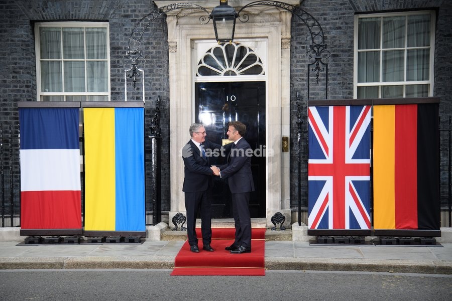 British Prime Minister Sir Keir Starmer and French President Emmanuel Macron pose for a photo in Downing Street, London, England, UK on Sunday 7 June, 2026