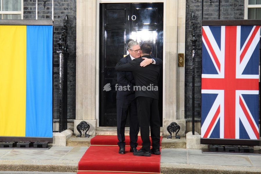 British Prime Minister Sir Keir Starmer poses for a photo with Ukrainian President Volodymyr Zelenskyy as he arrives for a quadliateral meeting in Downing Street, London, England, UK on Sunday 7 June, 2026
