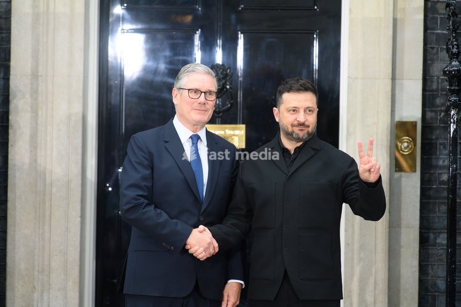 British Prime Minister Sir Keir Starmer poses for a photo with Ukrainian President Volodymyr Zelenskyy as he arrives for a quadliateral meeting in Downing Street, London, England, UK on Sunday 7 June, 2026