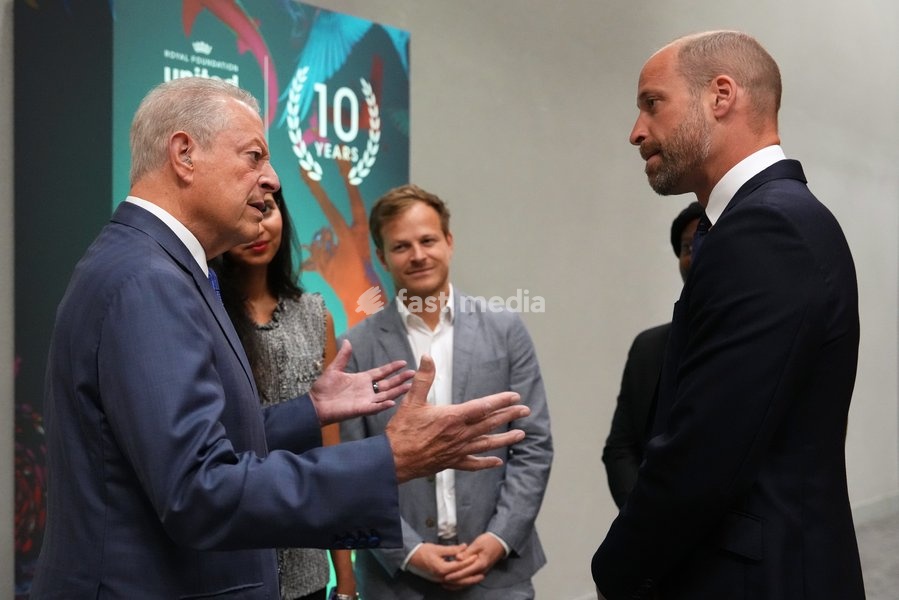 Britain's Prince William talks to former US Vice President Al Gore during a reception at a Business Forum for The Royal Foundation's United for Wildlife in London, Monday, June 22, 2026