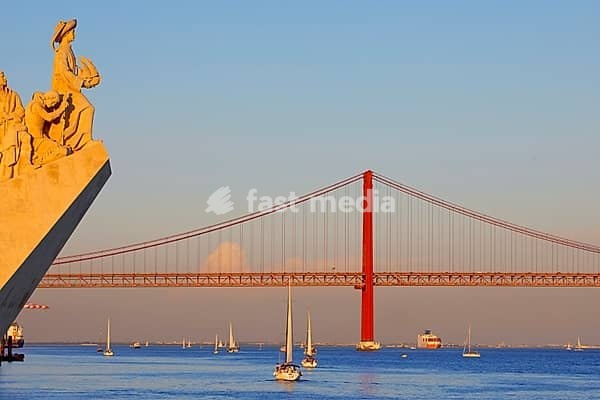 Monument to the Discoveries (Padrao dos Descobrimentos) at sunset, Belem, Lisbon, Portugal