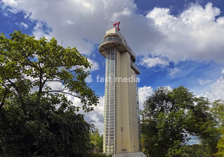 Essen, the tower Grugaturm in Grugapark. The observation tower was designed in 1928 by the architect Paul Porrten in the Bauhaus style, using a steel frame construction, to serve as both an observation tower and a radio tower, and was completed in 19 days as part of the Great Ruhr Horticultural…
