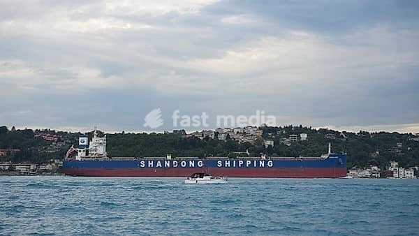 Large commercial cargo ships transit through the Bosphorus on their way to the Strait of Hormuz. Closure of the Strait of Hormuz. Targeting cargo ships in the Strait of Hormuz. Turkey, 08 July 2026, Istanbul, Turkey
