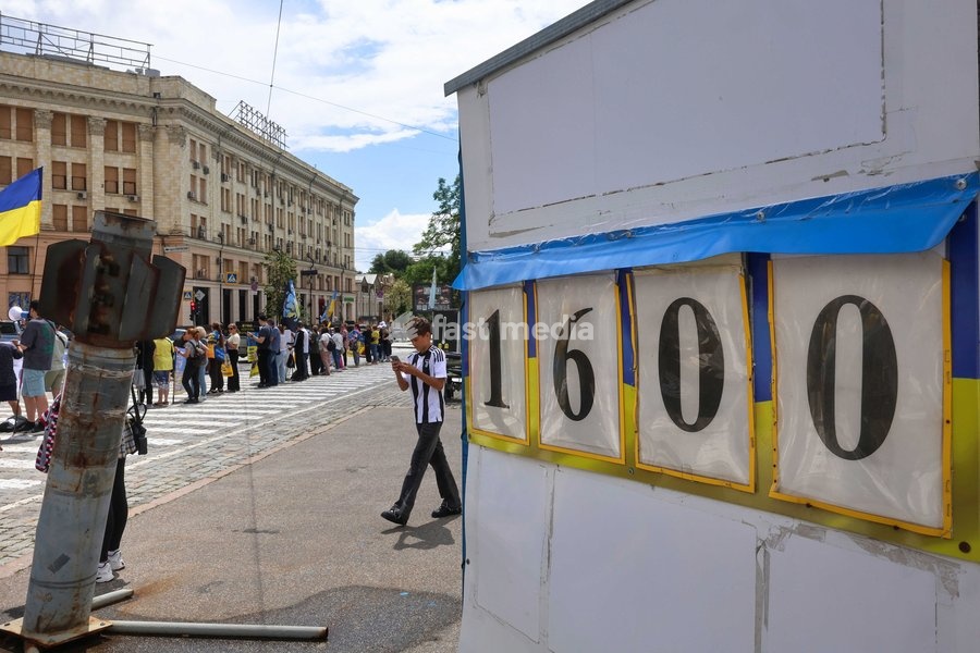 An installation marks 1,600 days since the full-scale invasion of Ukraine by Russia during the “Don’t Stay Silent! Captivity Kills!” rally in Kharkiv, Ukraine, July 12, 2026. In the northeastern Ukrainian city, families of Ukrainian prisoners of war and missing military personnel took part in the…