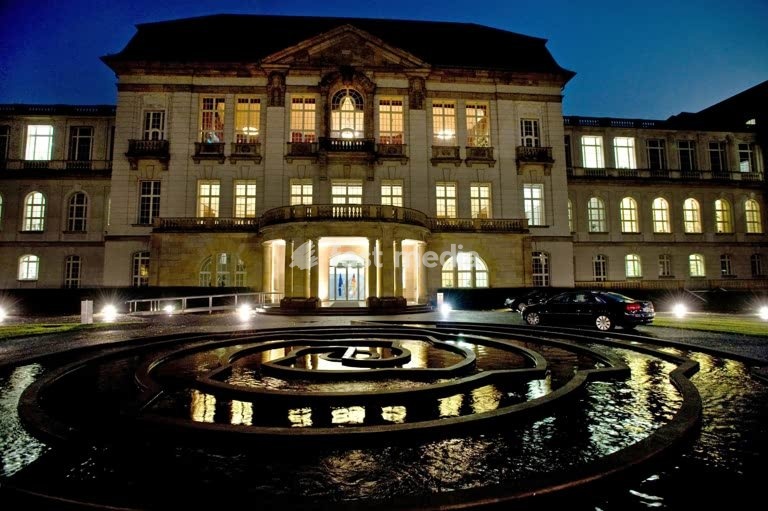 Berlin, the inner courtyard of the Federal Ministry for Economic Affairs on Scharnhorststrasse. The building was originally part of the Kaiser Wilhelm Academy (a training centre for military doctors), built between 1905 and 1910 in the Neo-Baroque style to plans by the architectural firm Cremer &…