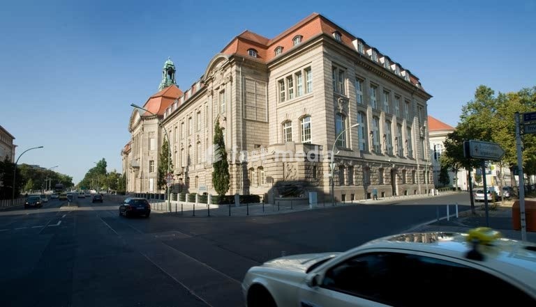 Berlin, Federal Ministry of Economics on Scharnhorststrasse. The building was originally part of the Kaiser Wilhelm Academy (a training centre for military doctors), built between 1905 and 1910 in the Neo-Baroque style to plans by the architectural firm Cremer & Wolffenstein. In the foreground is…