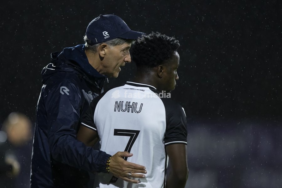 Eupen's head coach Felice Mazzu; Eupen's Isaac Nuhu pictured during a soccer match between Patro Eisden Maasmechelen and KAS Eupen, Sunday 13 September 2026 in Maasmechelen, on day 5 of the 2026-2027 'Challenger Pro League' second highest division of the Belgian championship