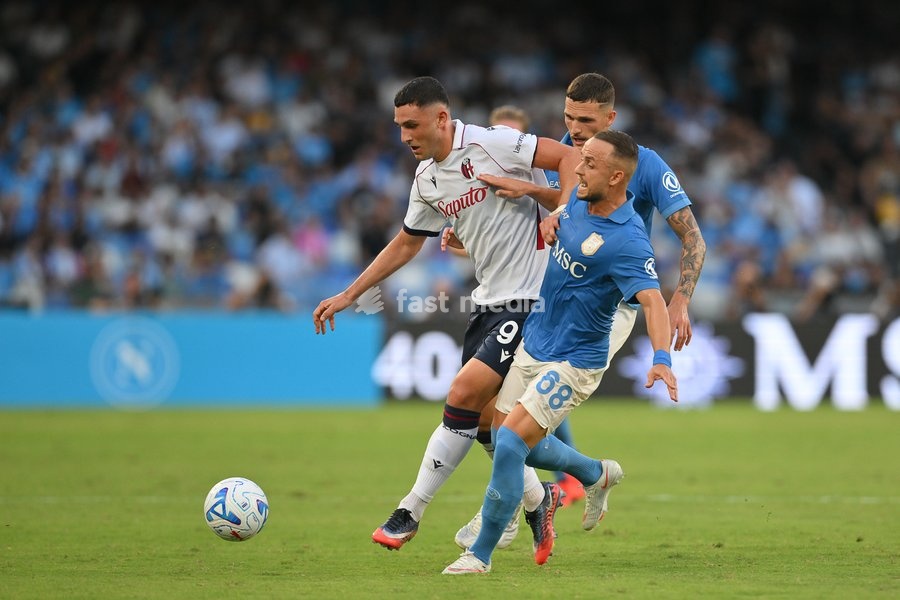 Stanislav Lobotka of Napoli under pressure from Roberto Piccoli of Bologna during the match of Serie A Enilive Football Match between Napoli vs Bologna at the Maradona Stadium on 13 September 2026 in Napoli, Bologna. Napoli-Bologna 1-1