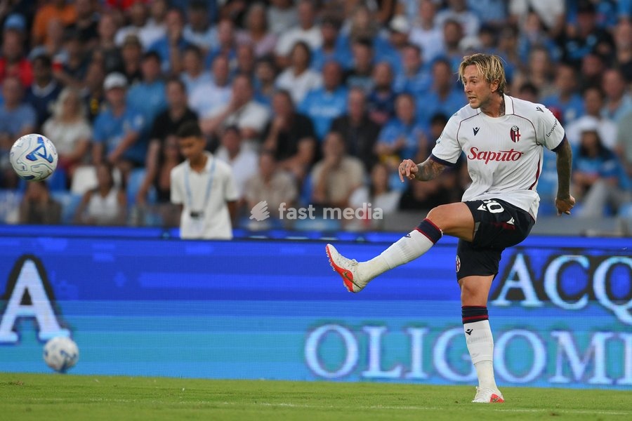 Federico Bernardeschi of Bologna seen in action during the match of Serie A Enilive Football Match between Napoli vs Bologna at the Maradona Stadium on 13 September 2026 in Napoli, Bologna. Napoli-Bologna 1-1