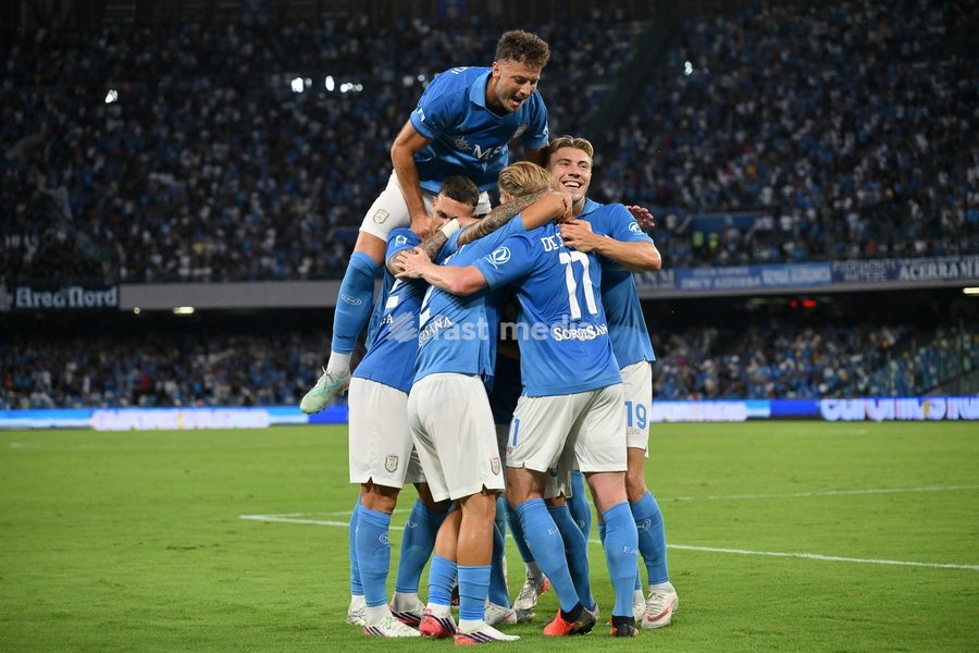 Napoli’s players celebrate after the 1-0 goal during the match of Serie A Enilive Football Match between Napoli vs Bologna at the Maradona Stadium on 13 September 2026 in Napoli, Bologna. Napoli-Bologna 1-1