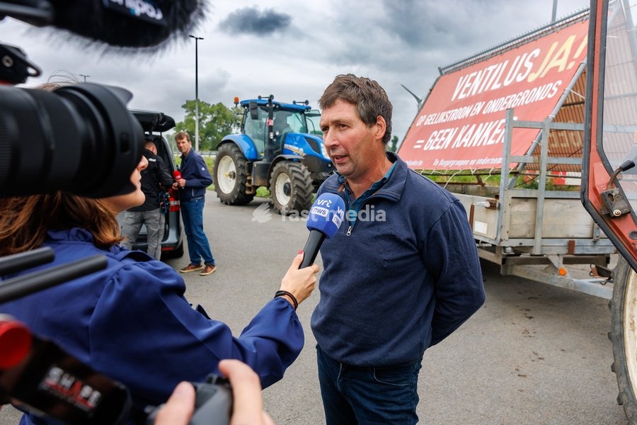 farmer Francky Snaet pictured during a press visit as operator Elia started the first phase of work on the Ventilus project, Monday 14 September 2026 in Zuienkerke. Ventilus is the new high-voltage power line of Elia in West Flanders, to transport the electricity generated by the new offshore wind…