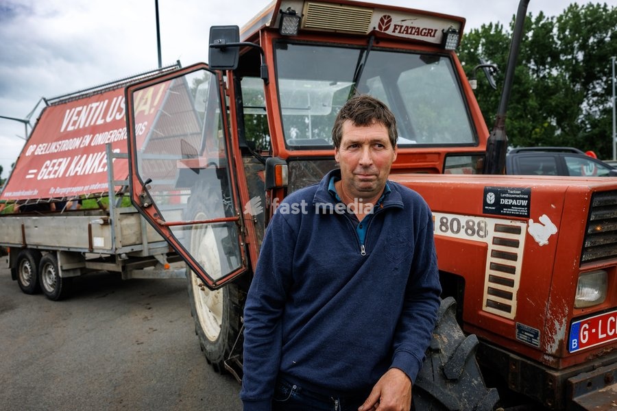 farmer Francky Snaet pictured during a press visit as operator Elia started the first phase of work on the Ventilus project, Monday 14 September 2026 in Zuienkerke. Ventilus is the new high-voltage power line of Elia in West Flanders, to transport the electricity generated by the new offshore wind…