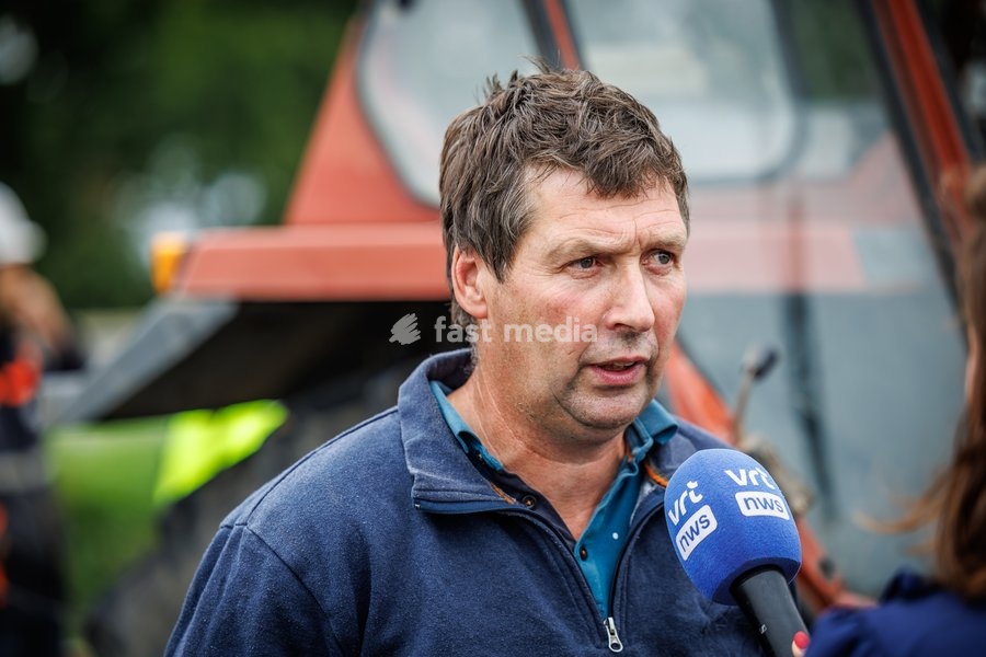 farmer Francky Snaet pictured during a press visit as operator Elia started the first phase of work on the Ventilus project, Monday 14 September 2026 in Zuienkerke. Ventilus is the new high-voltage power line of Elia in West Flanders, to transport the electricity generated by the new offshore wind…