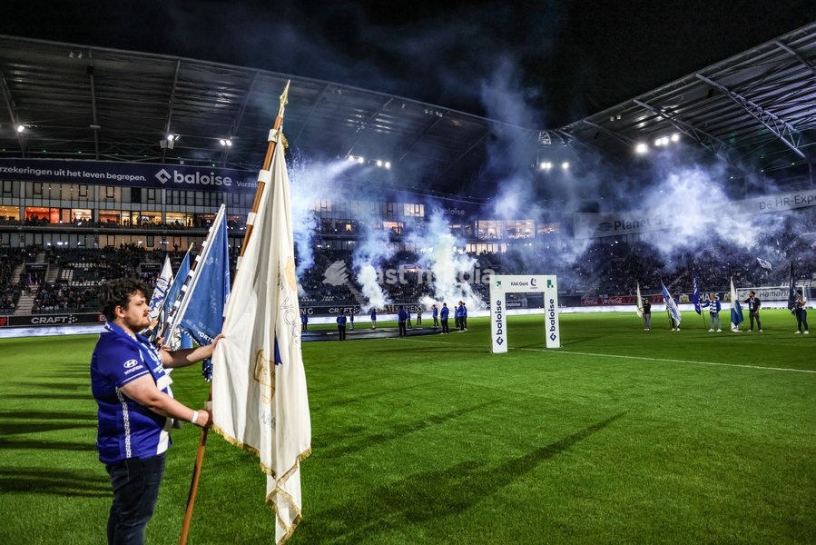 This image shows a soccer match between KAA Gent and Standard de Liege, Friday 18 September 2026 in Gent, on day 7 of the 2026-2027 'Jupiler Pro League' first division of the Belgian championship