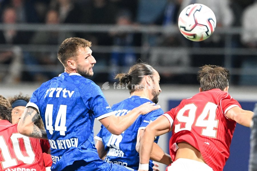 Gent's Siebe Van der Heyden and Standard's Casper Nielsen pictured in action during a soccer match between KAA Gent and Standard de Liege, Friday 18 September 2026 in Gent, on day 7 of the 2026-2027 'Jupiler Pro League' first division of the Belgian championship