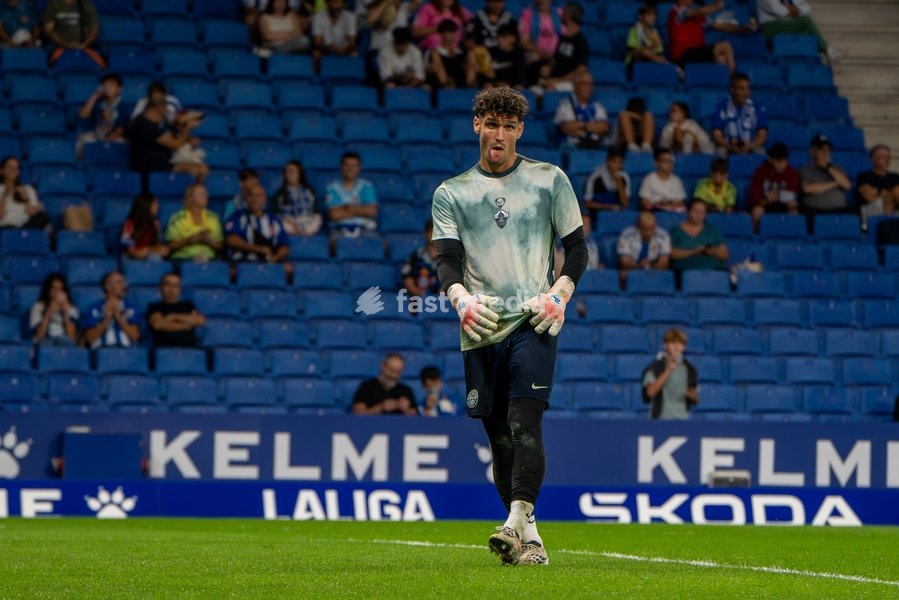 Matías Dituro (Goalkeeper) of Elche CF warm up prior to the LaLiga EA Sports matchday 7 football match between RCD Espanyol and Elche CF at Stage Front Stadium on September 18, 2026 in Cornellà de Llobregat, Spain