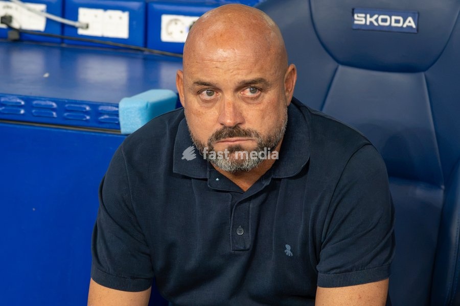 Manolo González, head coach of RCD Espanyol, sits on the bench prior to the LaLiga EA Sports matchday 7 fixture between RCD Espanyol and Elche CF at Stage Front Stadium on September 18, 2026, in Cornellà de Llobregat, Spain