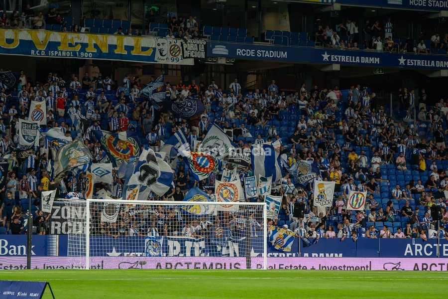 Fans of La Curva support their team prior to the LaLiga EA Sports matchday 7 football match between RCD Espanyol and Elche CF at Stage Front Stadium on September 18, 2026 in Cornellà de Llobregat, Spain