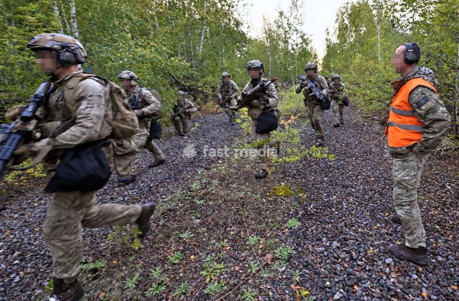 %items Picture taken during the Rupt’Hure joint military exercise with France, on Friday 18 September 2026, in Plombières. From September 11 to 18, the Ardennes Chasseurs Battalion is participating in the large-scale exercise Rupt’Hure. Approximately 650 Belgian and French service members are…
