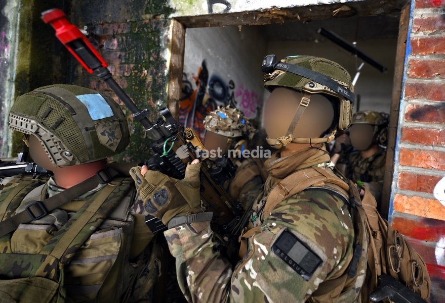 BELGIUM FRANCE ARMY RUPTHURE JOINT MILITARY EXERCISE