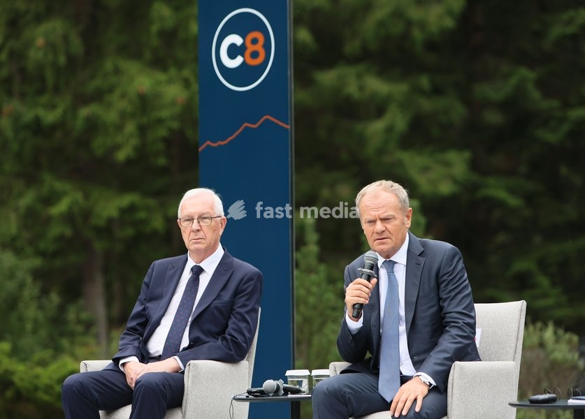 First Vice-President of the Senate of the Czech Republic Jiri Drahos and Prime Minister of Poland Donald Tusk (left to right) attend a news conference during the Carpathian 8 Summit in Ivano-Frankivsk region, Ukraine, September 18, 2026. On this day, President of Ukraine Volodymyr Zelenskyy…