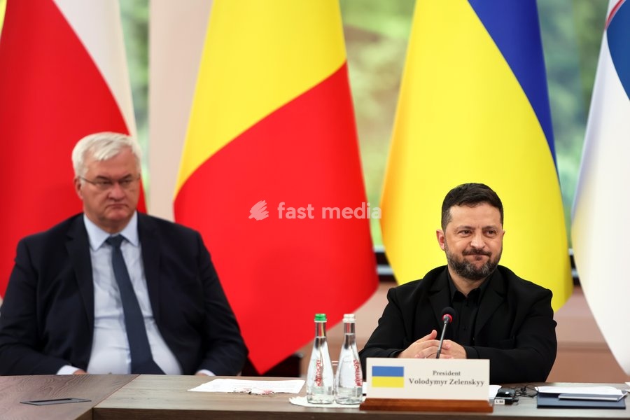 President of Ukraine Volodymyr Zelenskyy (right) and Minister of Foreign Affairs of Ukraine Andrii Sybiha participate in the first plenary session of the Carpathian 8 Summit in Ivano-Frankivsk region, Ukraine, September 18, 2026. On this day, President of Ukraine Volodymyr Zelenskyy announced the…