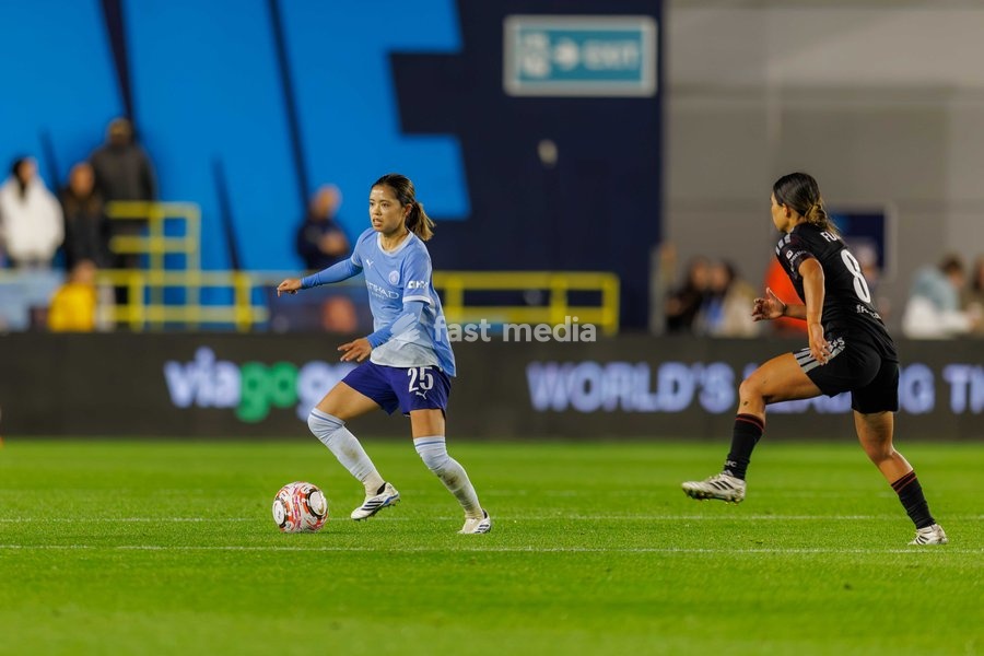 Yui Hasegawa of Manchester City Women during the Women's Super League match between Manchester City Women and Liverpool FC Women at the Joie Stadium in Manchester, England on September 18, 2026