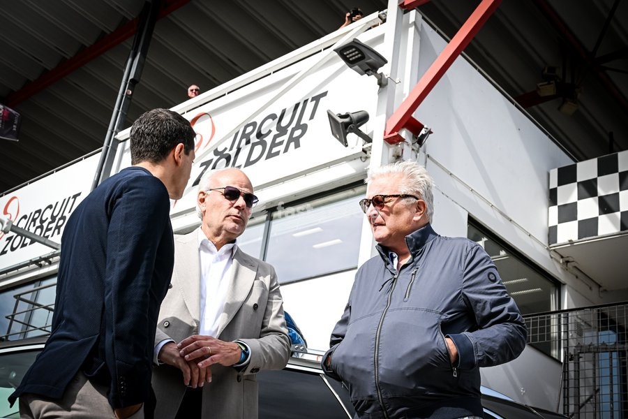 Organisor Ismael Ben-Al-Lal and Organisor Frans-Joseph Joosten and Prince Laurent of Belgium pictured at the iLumen European Solar Challenge (iESC), the largest solar race in Europe, Saturday 19 September 2026, at the Circuit Zolder, in Heusden-Zolder. Some 20 university teams that have designed…