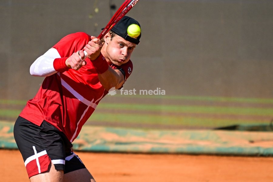 Belgian Zizou Bergs pictured in action during a tennis match between Austrian Rodionov and Belgian Bergs, the fourth rubber in the tie between Austria and Belgium, qualifiers for the Davis Cup tournament, on Saturday 19 September 2026 in Vienna, Austria