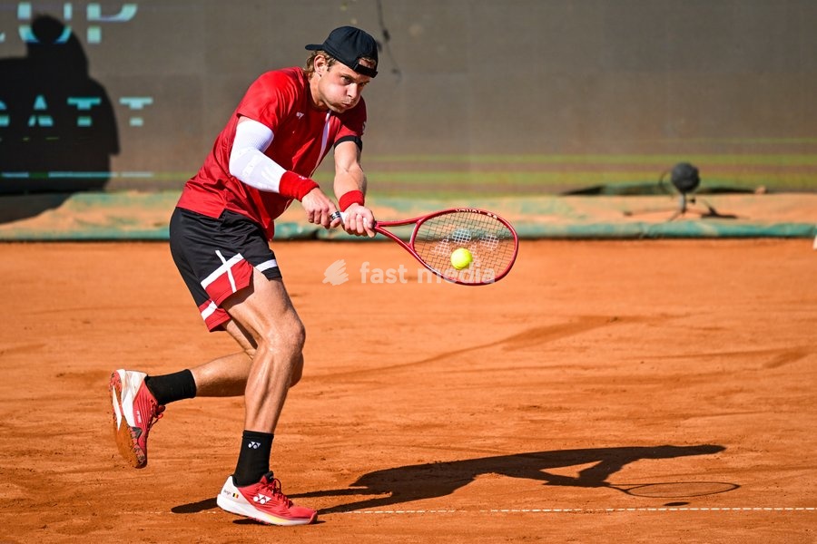 Belgian Zizou Bergs pictured in action during a tennis match between Austrian Rodionov and Belgian Bergs, the fourth rubber in the tie between Austria and Belgium, qualifiers for the Davis Cup tournament, on Saturday 19 September 2026 in Vienna, Austria