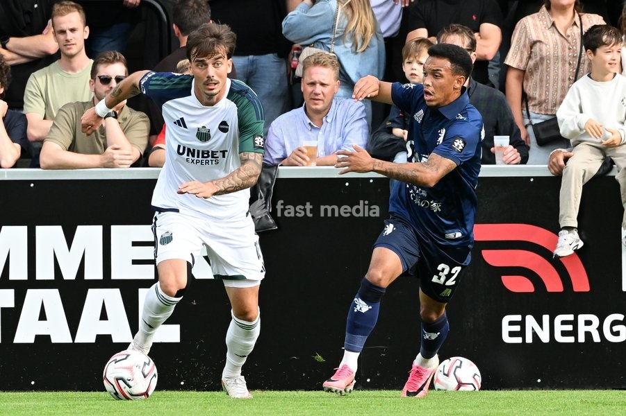 Hasselt's Livio Milts and Beerschot's D'Margio Wright-Philips pictured in action during a soccer match between Sporting Hasselt and K. Beerschot VA, Saturday 19 September 2026 in Hasselt, on day 6 of the 2026-2027 'Challenger Pro League' 1B second division of the Belgian championship
