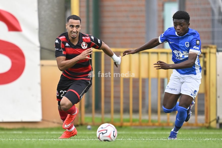 Seraing's Amine Messoussa and Jong Genk's Emmanuel Sarfo fight for the ball during a soccer match between Jong Genk (U21) and RFC Seraing, Saturday 19 September 2026 in Genk, on day 6 of the 2026-2027 'Challenger Pro League' 1B second division of the Belgian championship