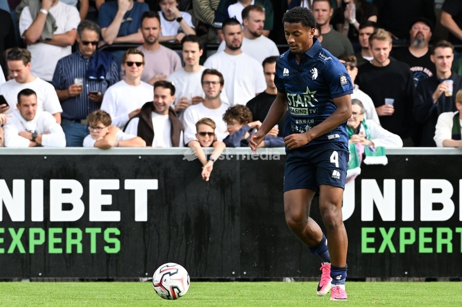 Beerschot's Brian Plat pictured in action during a soccer match between Sporting Hasselt and K. Beerschot VA, Saturday 19 September 2026 in Hasselt, on day 6 of the 2026-2027 'Challenger Pro League' 1B second division of the Belgian championship
