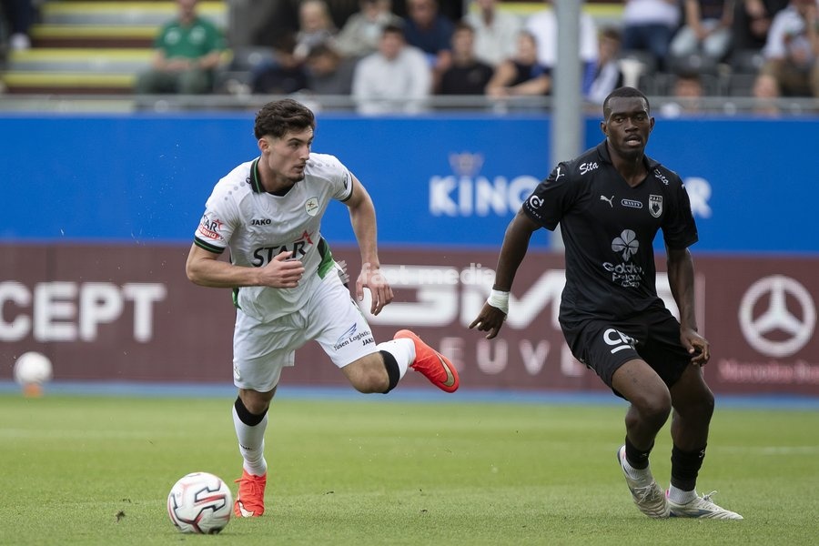 OHL's Robin Mirisola and RAAL's Patrick Nkoa pictured during a soccer match between Oud-Heverlee Leuven and RAAL La Louviere, Saturday 19 September 2026 in Leuven, on day 7 of the 2026-2027 'Jupiler Pro League' first division of the Belgian championship