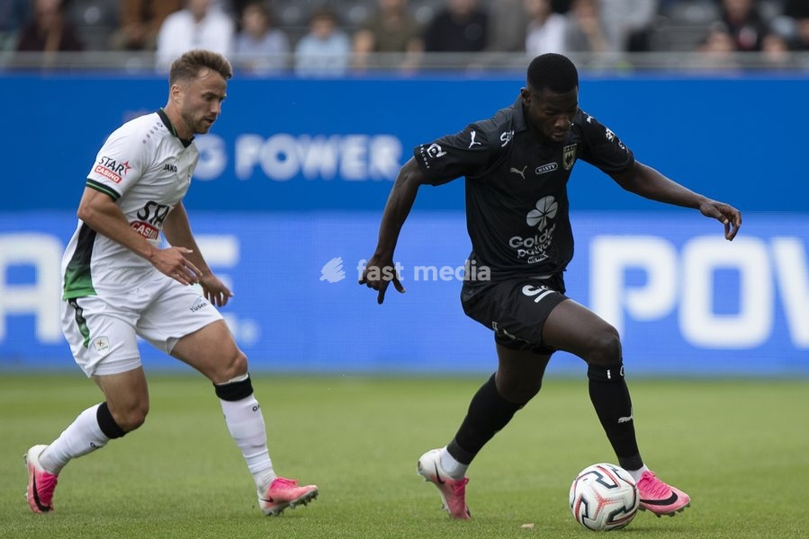 OHL's Wouter George and RAAL's Mame Wade pictured during a soccer match between Oud-Heverlee Leuven and RAAL La Louviere, Saturday 19 September 2026 in Leuven, on day 7 of the 2026-2027 'Jupiler Pro League' first division of the Belgian championship
