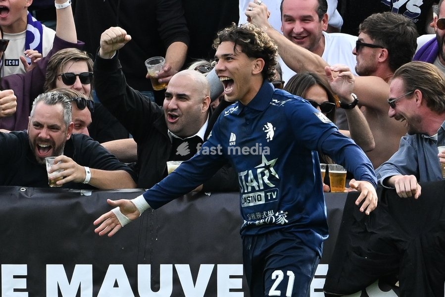 Beerschot's Mohamed Anas Haj celebrates after scoring during a soccer match between Sporting Hasselt and K. Beerschot VA, Saturday 19 September 2026 in Hasselt, on day 6 of the 2026-2027 'Challenger Pro League' 1B second division of the Belgian championship